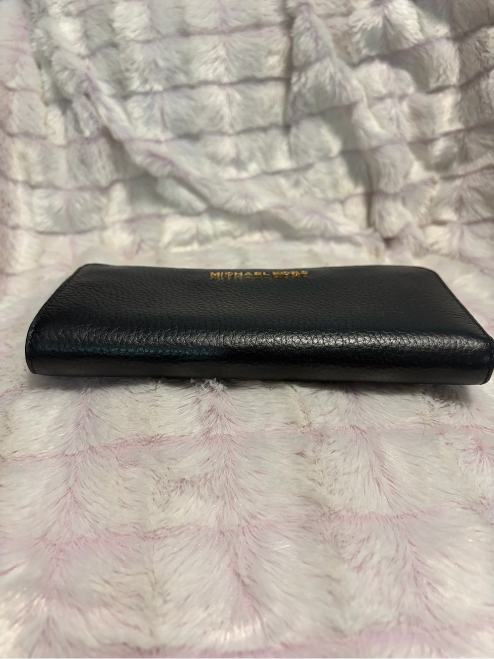 Michael Kors Black Leather Zip Clutch Wallet with Gold Logo - Picture 4 of 4